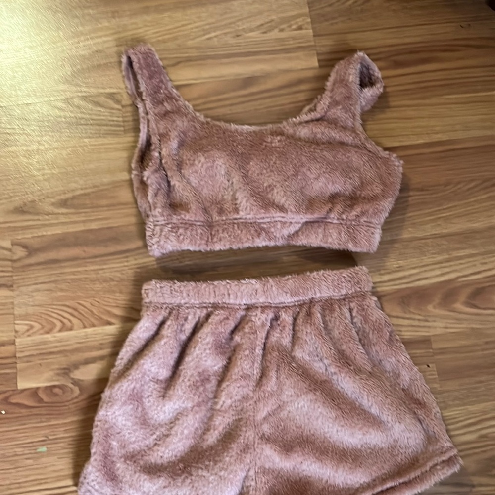 Plush lounge suit Medium. Shorts and top. New. Deep rose. Very comfy